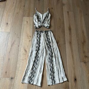 2 Piece Snake Print Women's Jumpsuit